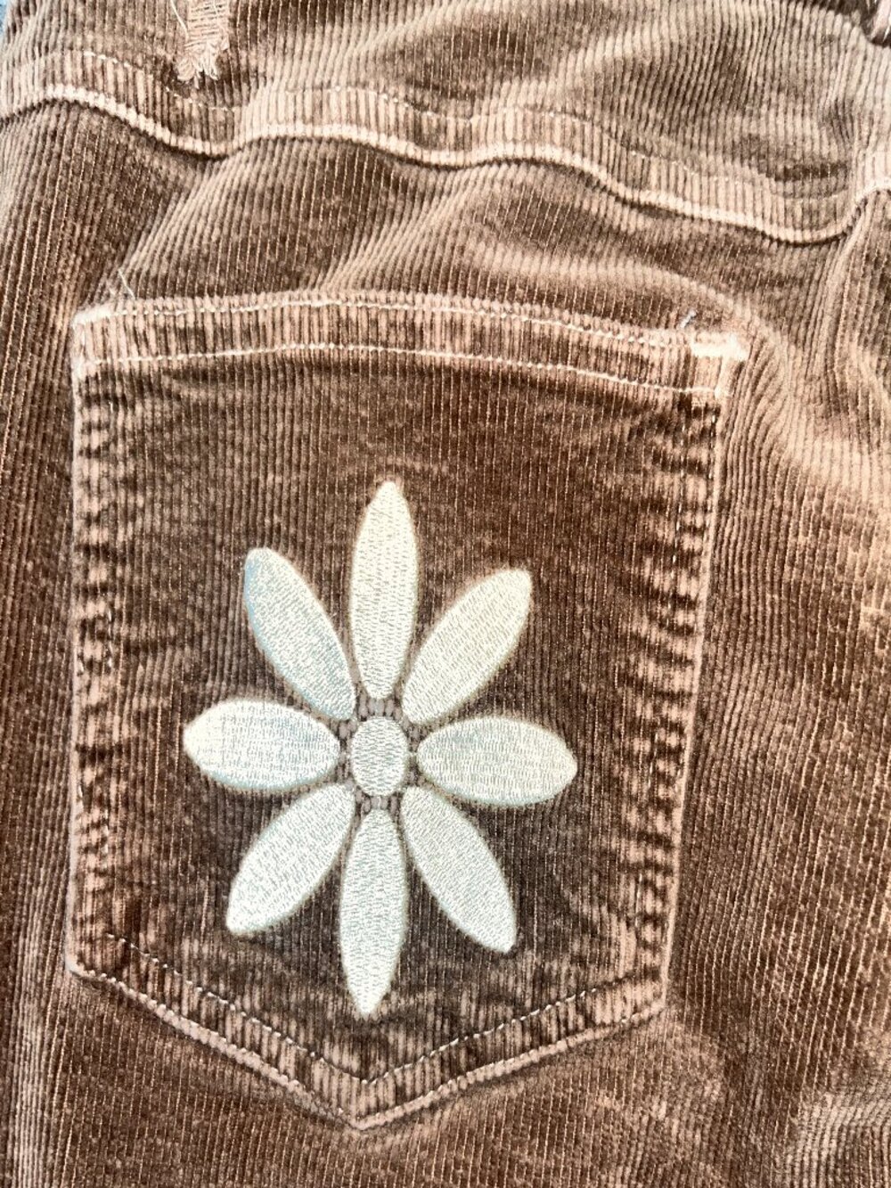 Y2K TUNNEL VISION MELODY BROWN CORDUROY HIPPIE FLARE FLOWER POCKET JEANS - L - Picture 13 of 15